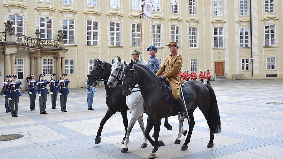 Starokladrubáci na oslavách dne ozbrojených sil