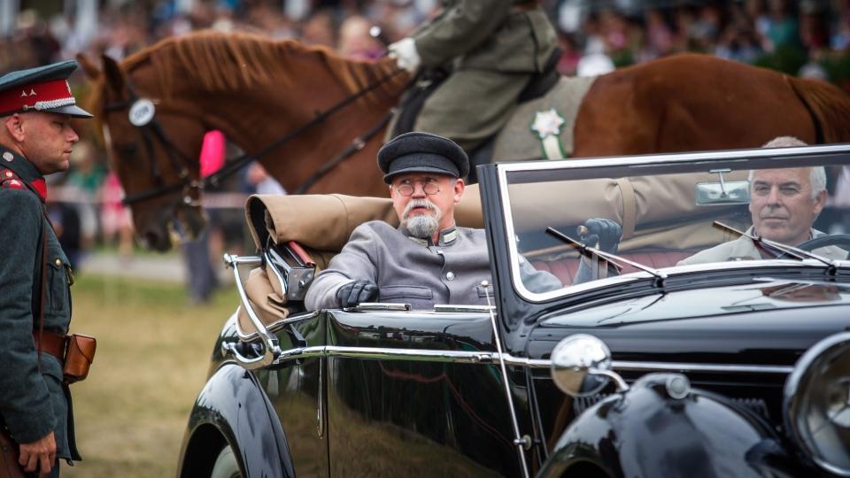 Jubilejní Koně v akci otevřel prezident Masaryk
