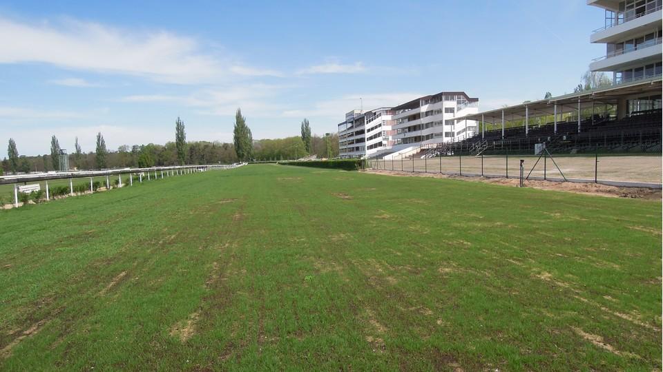 První kontrola cílové roviny v Pardubicích. Jockey Club byl spokojen