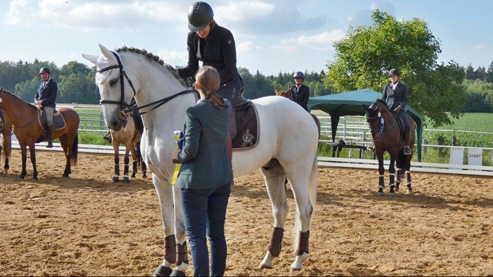 První české zlato z ciziny ve working equitation. Díky Lence Šteklové