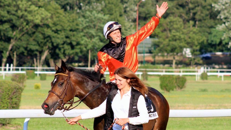 Arcturus ve stopách Age Of Japea. Holčák udeřil ve Slovenském derby