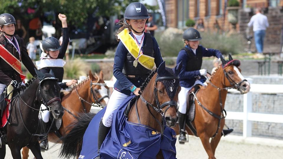 Magdalena Held první nedělní vítězkou MČR pony 2019 ve skocích