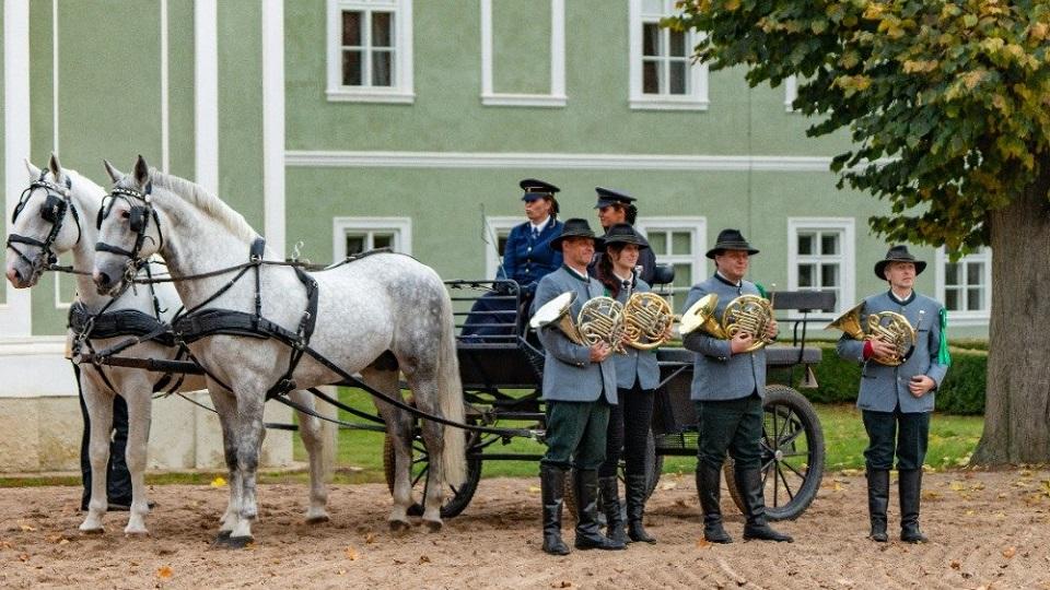 Kladruby hostily tradiční dvě Hubertovy jízdy. V plánu je ještě třetí