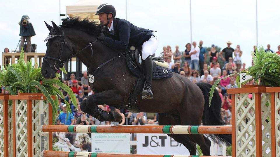 Equinews: Hřebec z Písku pro Tokio. Souboj otce a syna Nesvačilových