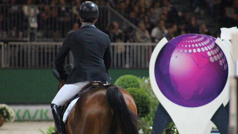 FEI vyzývá ke zrušení veškerých jezdeckých mítinků po dobu čtyř týdnů