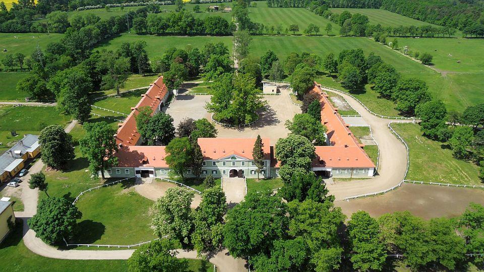 Kladrubský hřebčín otevře od července stáje a další prohlídkové okruhy