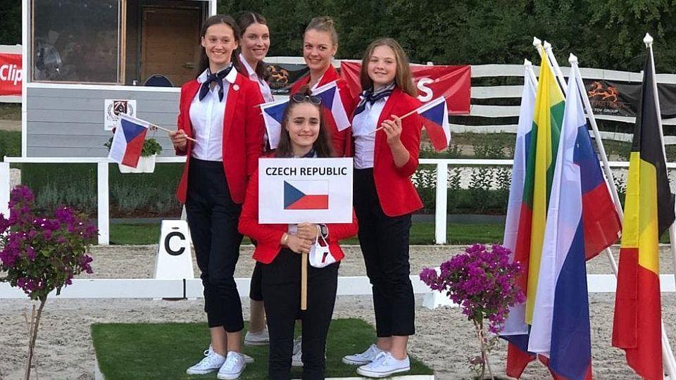 Drezurní mistrovství Evropy začalo pro mladé Čechy šťastně i nešťastně