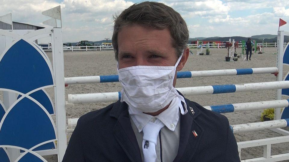 Od září jsou na akcích FEI nutné roušky při dekorování i rozhovorech