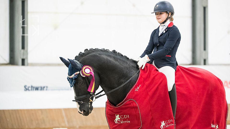 Johana Vášáryová s Firestonem nepřemožitelná při CDI v Zakrzówě