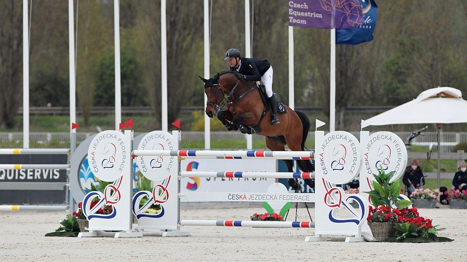 Aleš Opatrný vyhrál s Gentlemenem Světový pohár CSI2*-W Prague Arena