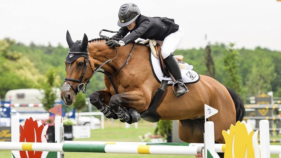 Konec olympijského snu. Emma Augier de Moussac s Divou do Tokia nejede