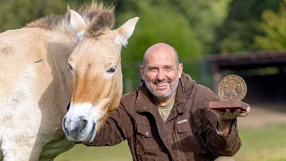 Ocenění pro Zoo Praha za dlouholetý přínos v záchraně koní Převalského