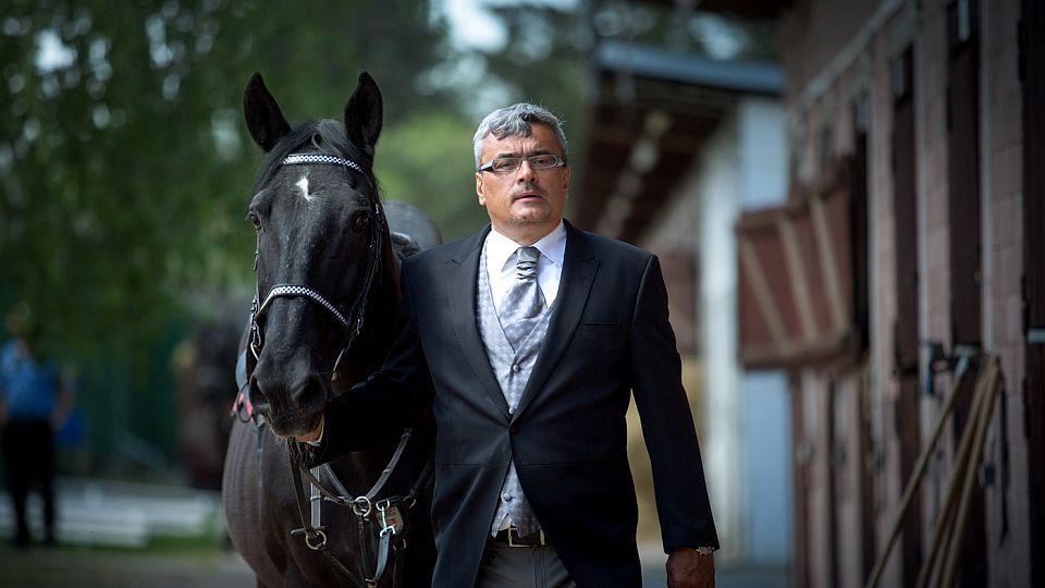 Akcionář Benýšek vystoupil proti Dědkově hale, podává trestní oznámení