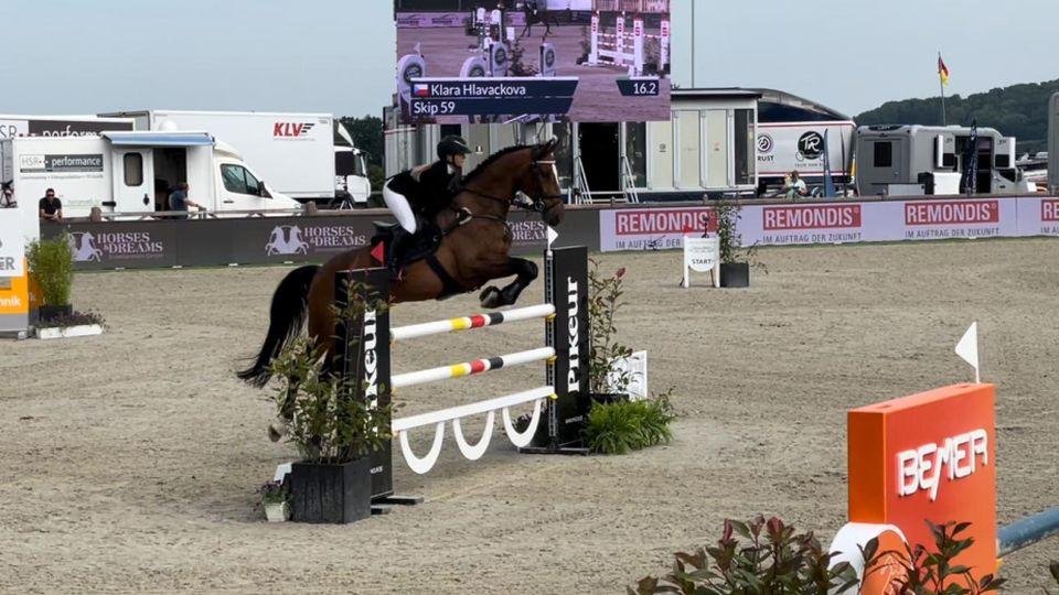 Češi třetí v Poháru národů v Hagenu. Zářili i Hlaváčková či Písařík