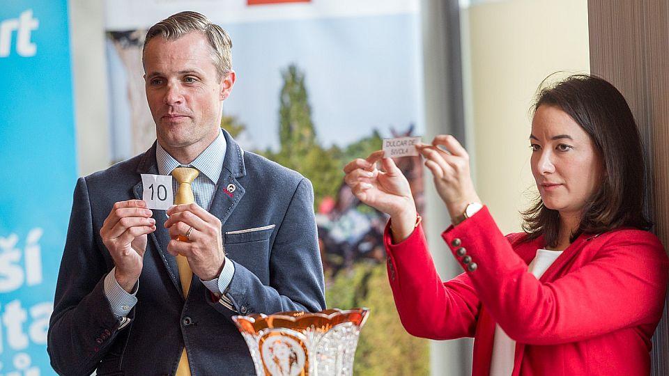 Patnáct koní míří na start 132. Velké pardubické se Slavia pojišťovnou