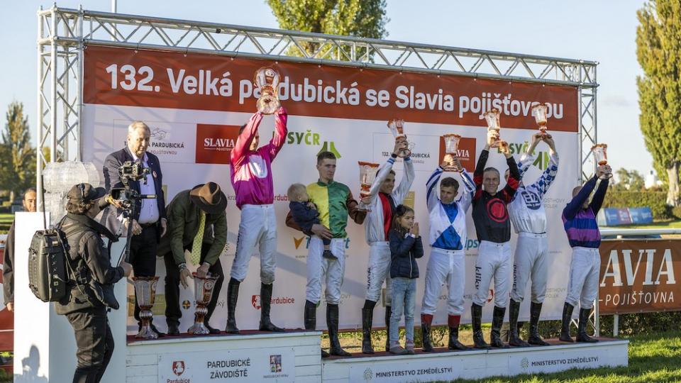 Jako před covidem-19: Návštěvnost Velké pardubické atakovala rekordy