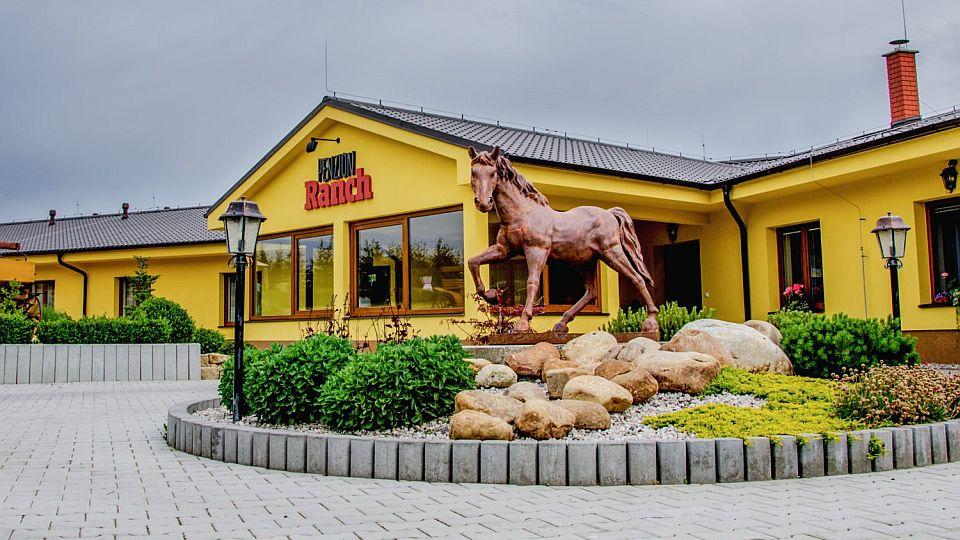 Přijeďte do Hořovic nejen na Talkshow EquiRadia s Opatrnými i Eimovými