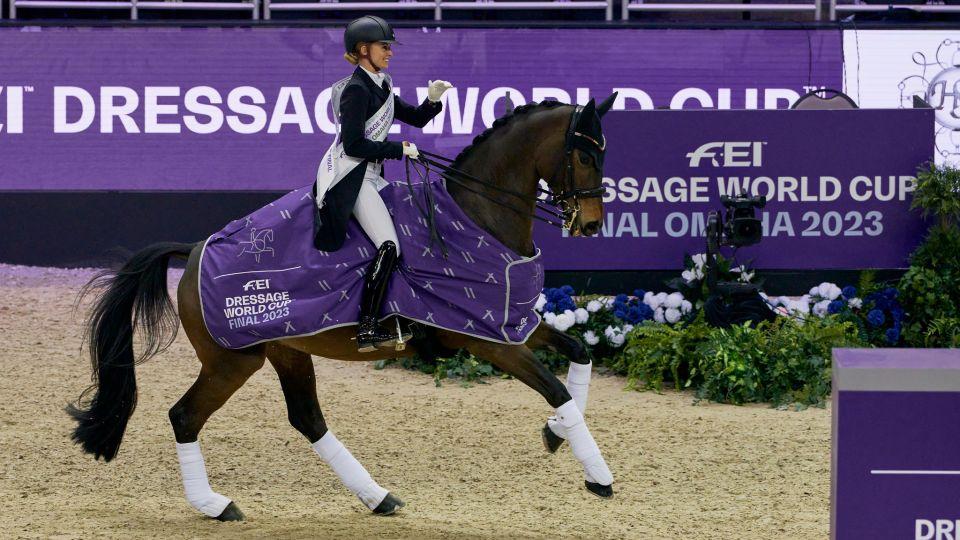 Bredow-Werndl vykročila k obhajobě titulu. V Omaze ovládla Grand Prix