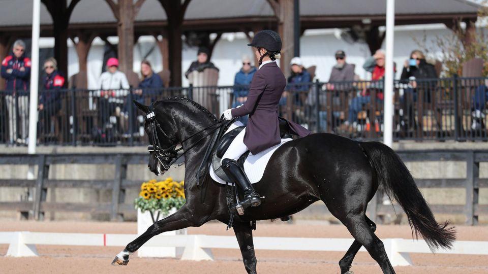 Šíleně líná finalistka World Cupu. Majitelka ji koupila přes inzerát