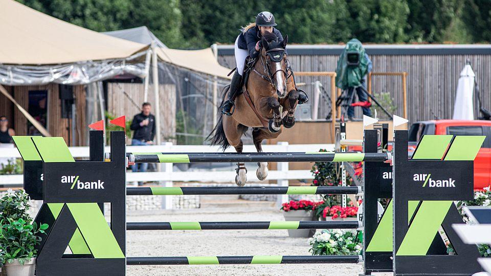 Stříbro pro Vingrálkovou v Grand Prix CSIO4* Praha. Vyhrál Ir Garrigan