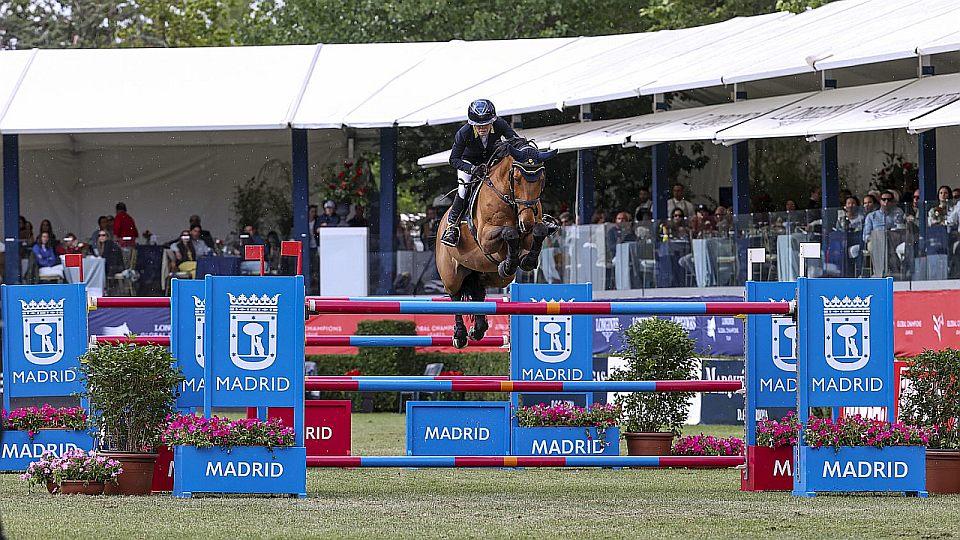 Vrací se první vítězka Super Grand Prix. Tops-Alexander míří do Prahy