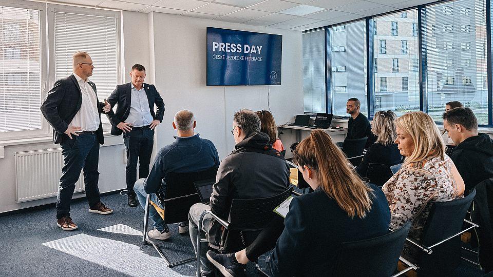 Česká jezdecká federace posílí servis pro média. Přibude pořadů v televizi