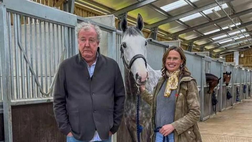 Slavný moderátor Clarkson zakládá syndikát. Vsadil na bělouše z pivovaru