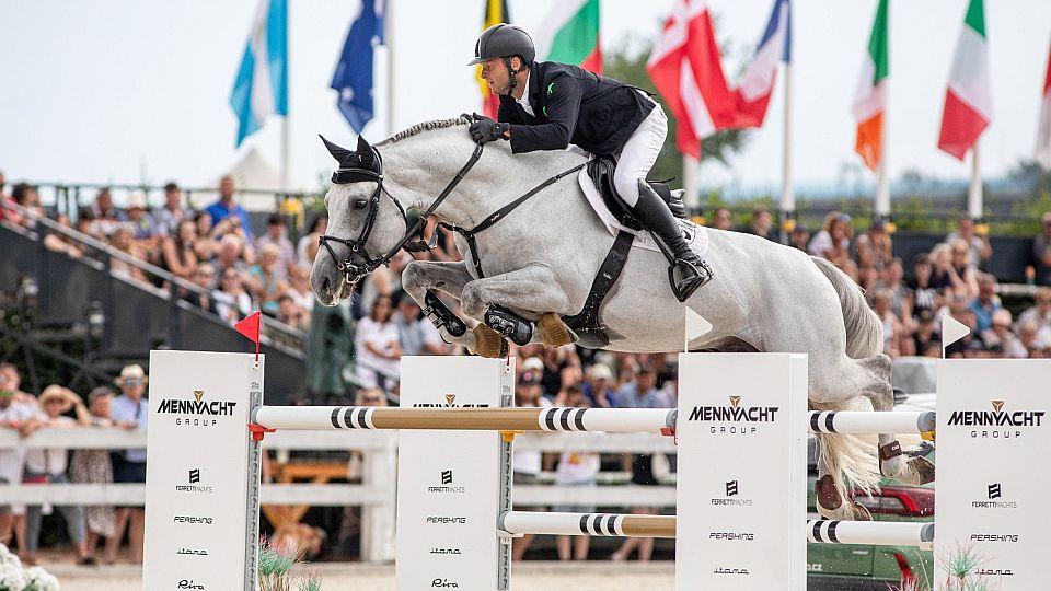 Aleš Opatrný byl druhý v Grand Prix při CSIO v Praze. Nestačil jen na Rompa