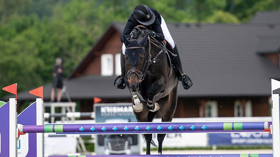 Český skokový pohár zahájil v Jítravě pětitýdenní maraton. Nechybí tam lídr