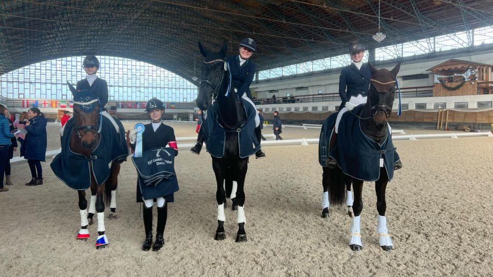 Duo Vášáryová a Vandasová opět vítězné. V Motešicích bodovali i další Češi