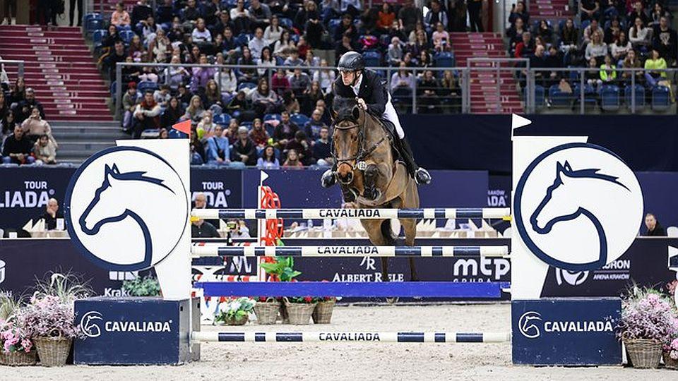 Ve Varšavě začíná Cavaliada Tour. Odstartují tam Vingrálková a Opatrný
