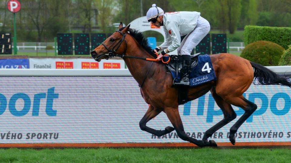 Deštivá Chuchle viděla koncert tříletků z Pegasu i hvězdnou chvíli Chaldera