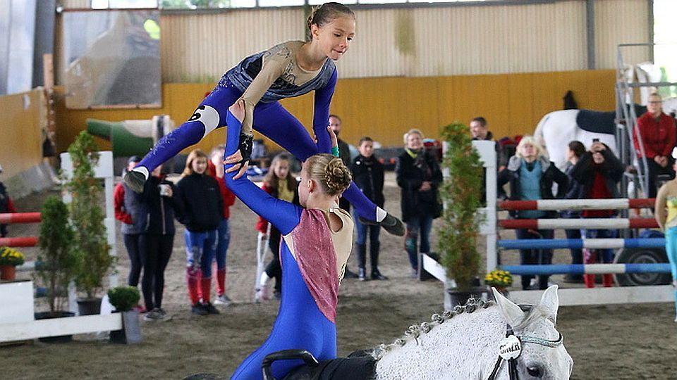Dění v týdnu: Mezinárodní voltiž ve Frenštátě a řada výjezdů do zahraničí