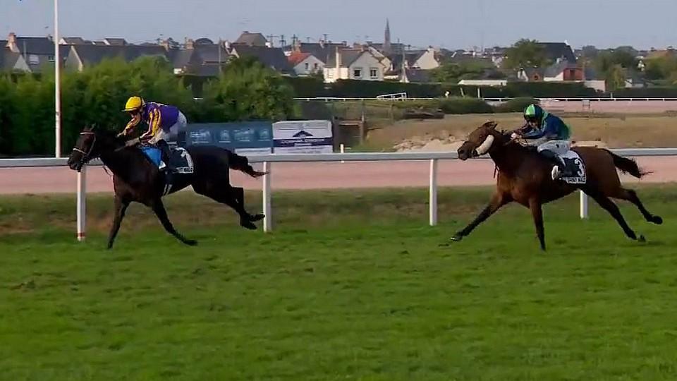 Francouzský vítěz číslo 7 pro Janáčkovou: Rawiya dominovala v Saint-Malo