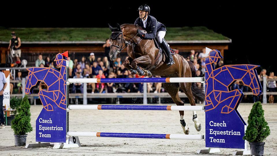 Ptýrovská noční Velká cena ČSP tradičně kombinuje špičkový sport i zábavu