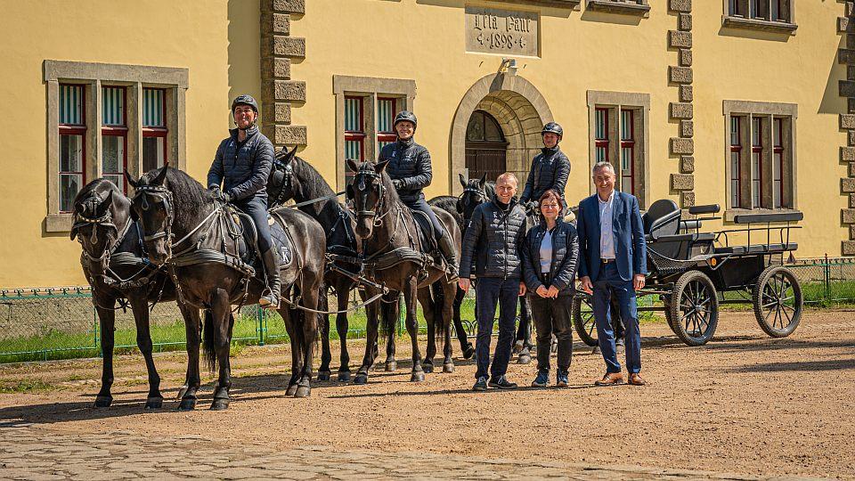 Starokladrubští vraníci slouží jako ceremoniální koně u americké armády