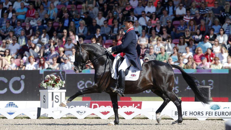 Uthopia: Kůň, který chodil Grand Prix jako procházku růžovou zahradou