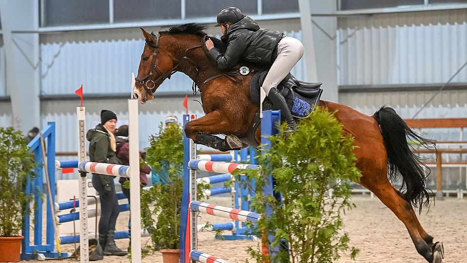 V Nových Zámcích vyhrála listopadové S* Pichrtová. Dařilo se i Malému