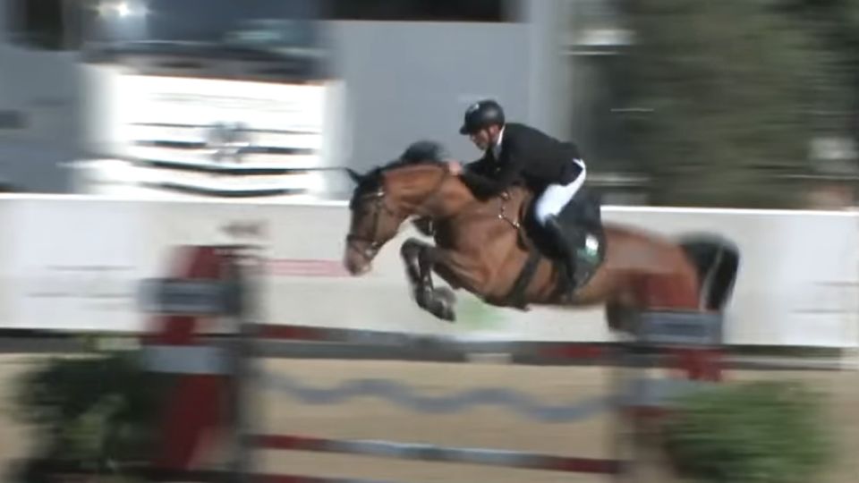 Papoušek zahájil CSI Linz vítězstvím a sedmým místem v hlavní soutěži