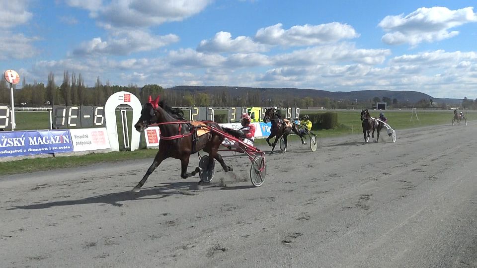 Union Forces porazil Pamina, bratři Vávrové slavili v Chuchli hattrick
