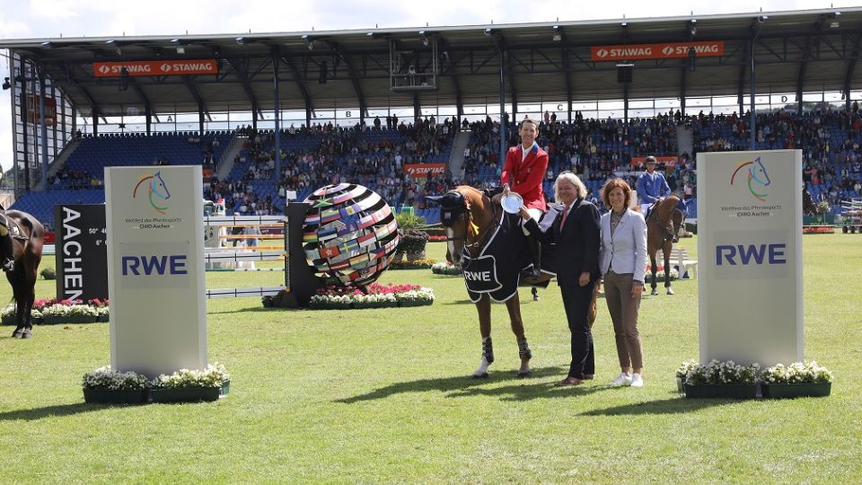 V páteční stošedesátce v Cáchách zvítězil Američan McLain Ward