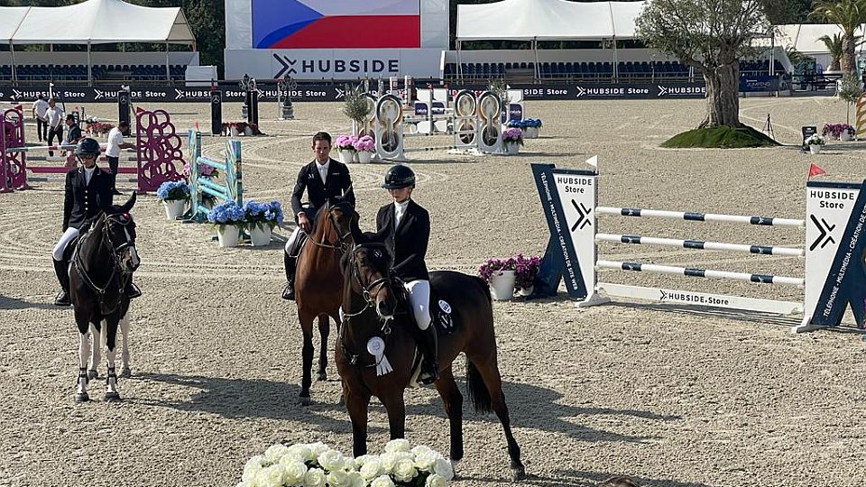 Anna Marie Vítek zářila v Saint Tropez. Při Hubside Jumping vyhrála