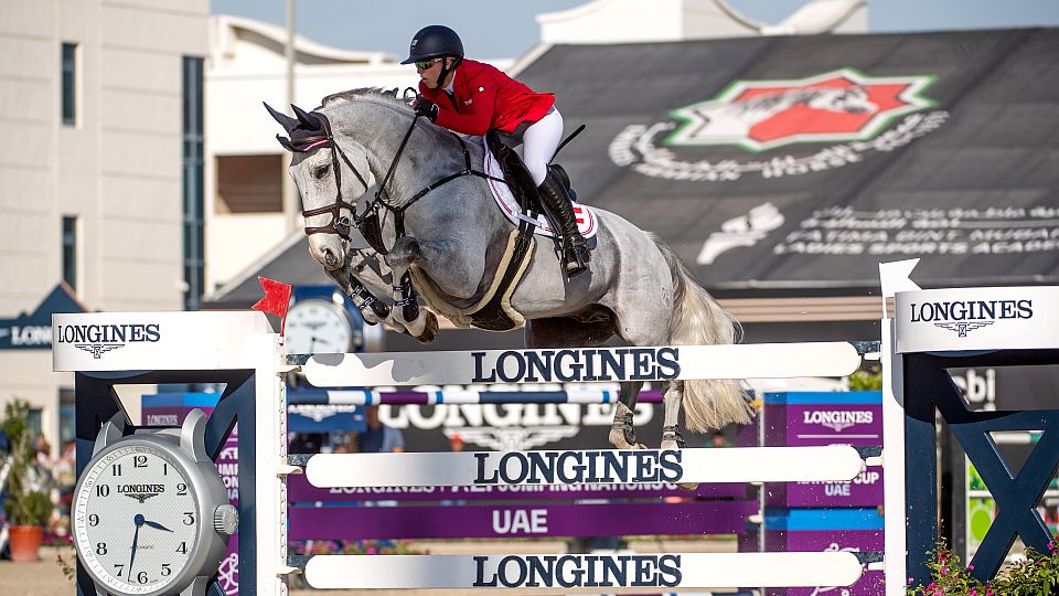 V Abu Dhabi zahájil FEI Jumping Nations Cup 2023. Zvítězilo Rakousko