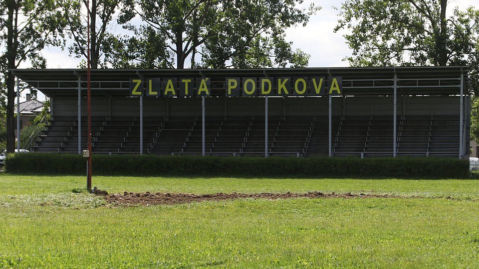 Na závodišti v Humpolci už nenajdete kamenný stůl. Ustoupil vozatajům