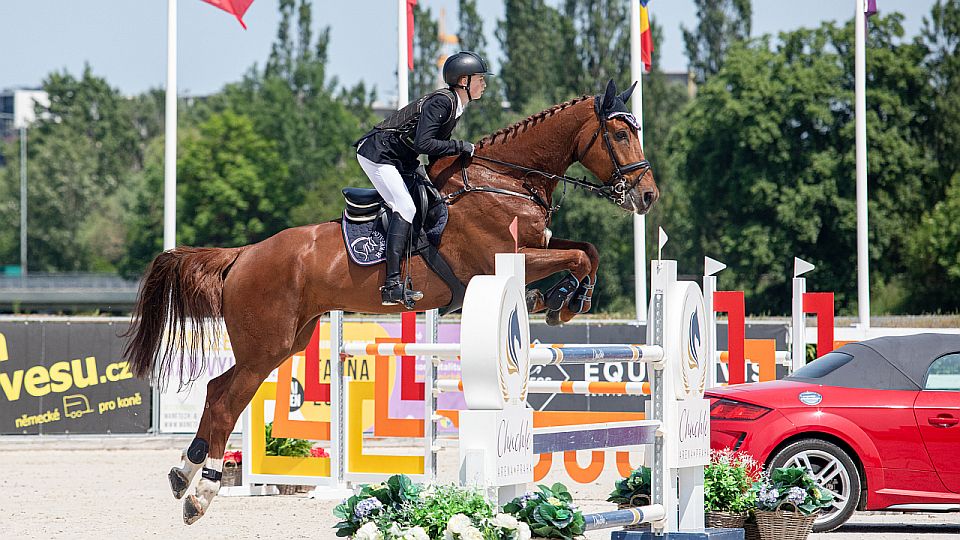 Equinews: Mezinárodní parkury v Chuchli. Most hostil Cenu první dámy
