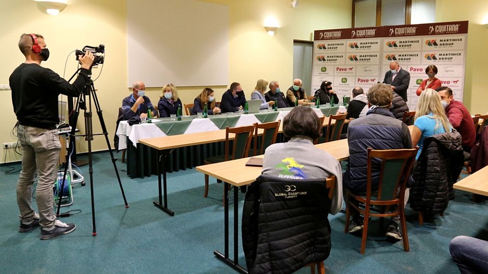 Pořadí družstev MČR: První startují Karlovarští, poslední Severočeši