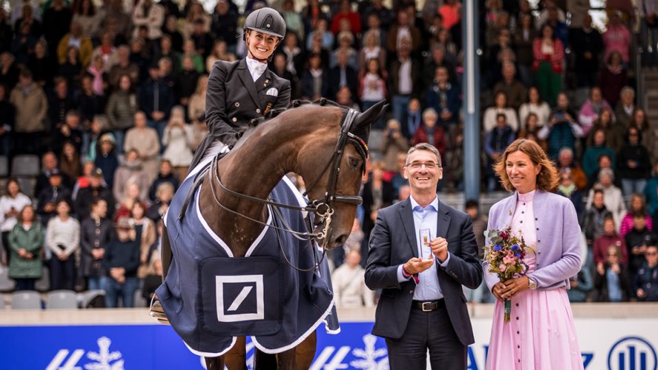 Kür za téměř 91 %: Jessica von Bredow-Werndl zářila při CHIO Aachen