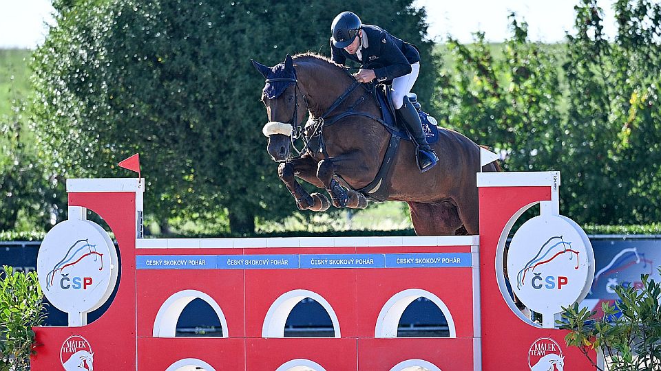 Equinews: ČSP v Litomyšli ovládl Příhoda. Papoušek vyhrál 100.000 Kč