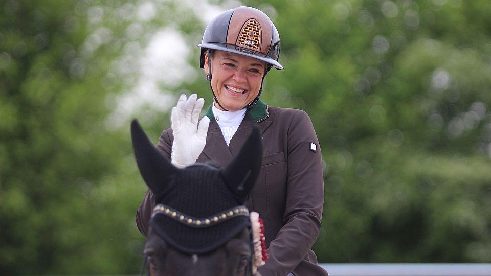České barvy v nejlepší společnosti. V Lieru vyhrála Charlotte Dujardin