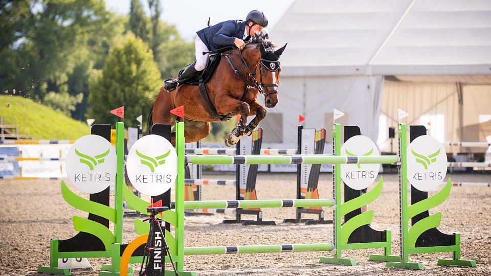 Předpremiéru parkurové Profi Jump Tour vyhrál v Olomouci Jan Zwinger